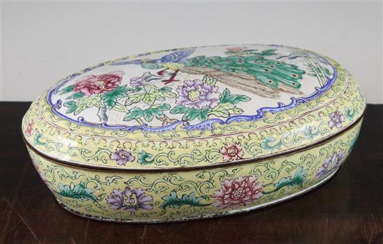 A Chinese enamel Canton enamel oval box and cover, late 19th / early 20th century, 26.5cm